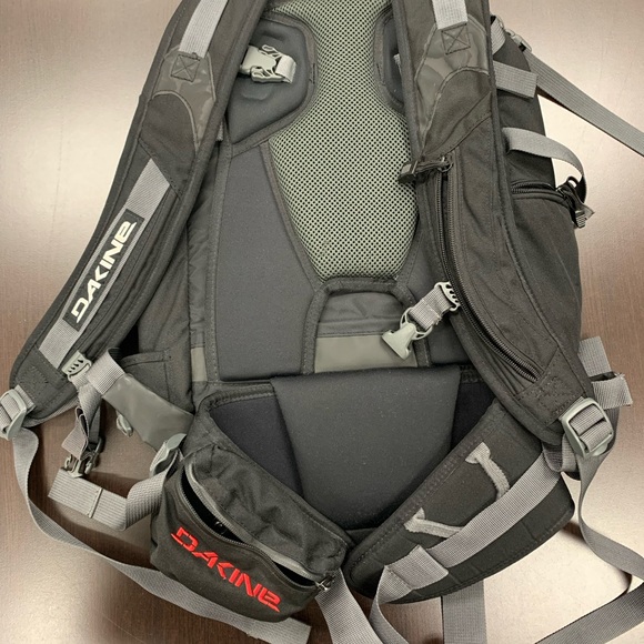 Dakine Heli Pro Ski/Snowboard Backpack (New) - Picture 9 of 10
